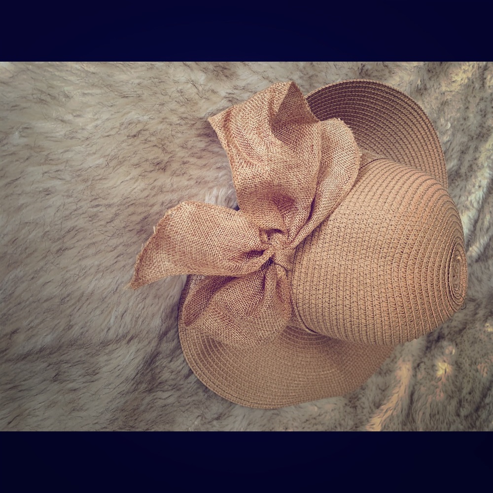 Natural Color Sun Hat ( Never Worn)